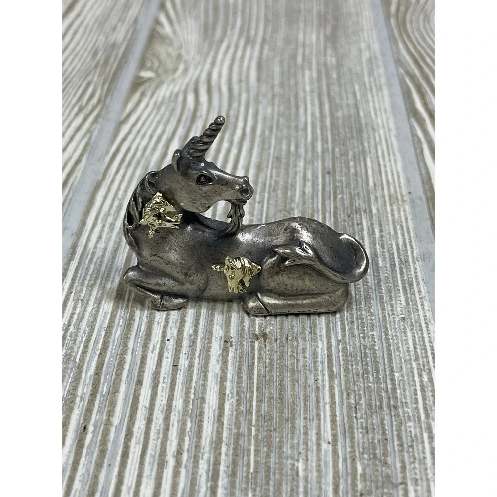 Vintage TOKIND Unicorn Stud Earrings Gold Tone w/ Stand Cute Children's Set